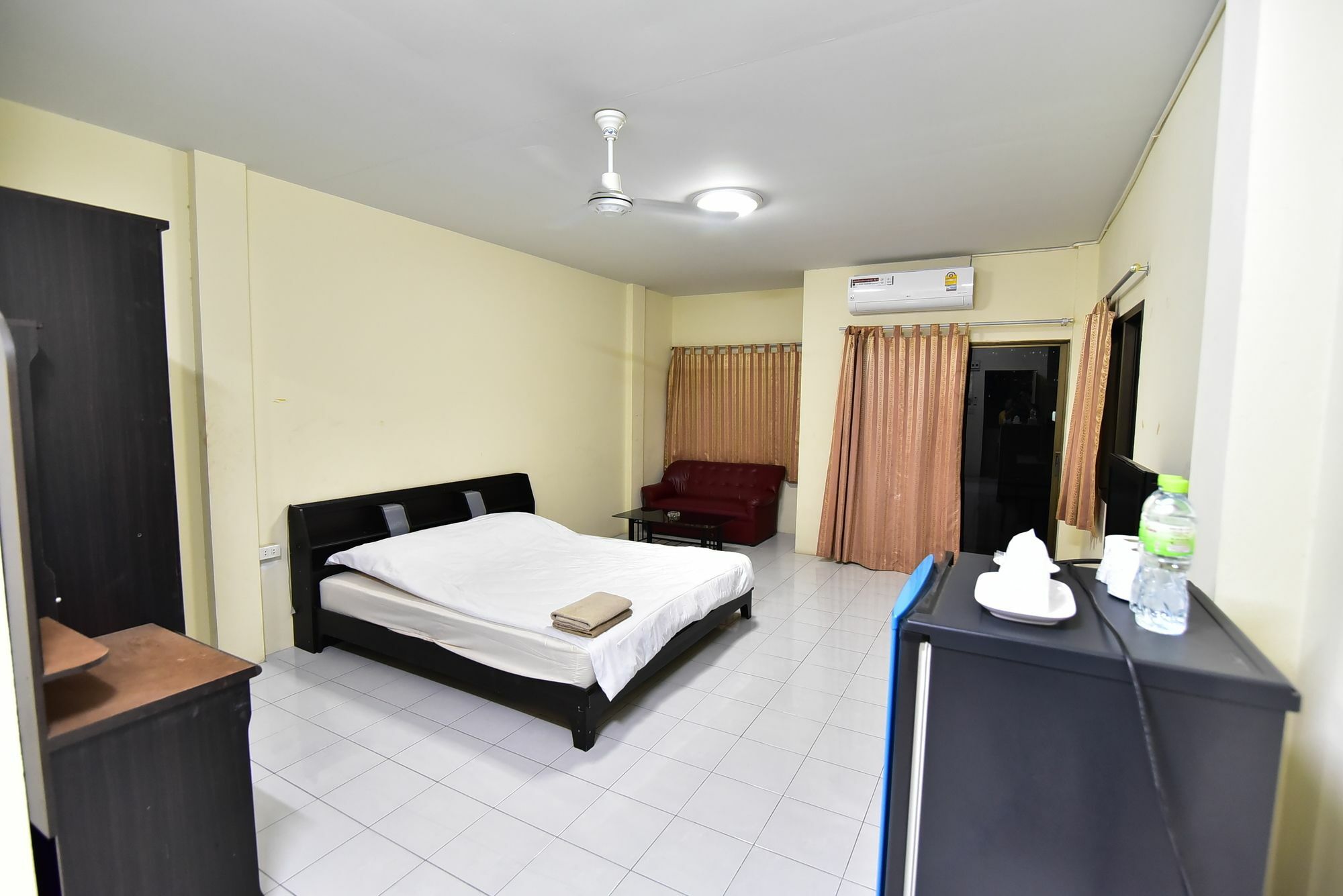 Kaesai Place Pattaya Buitenkant foto