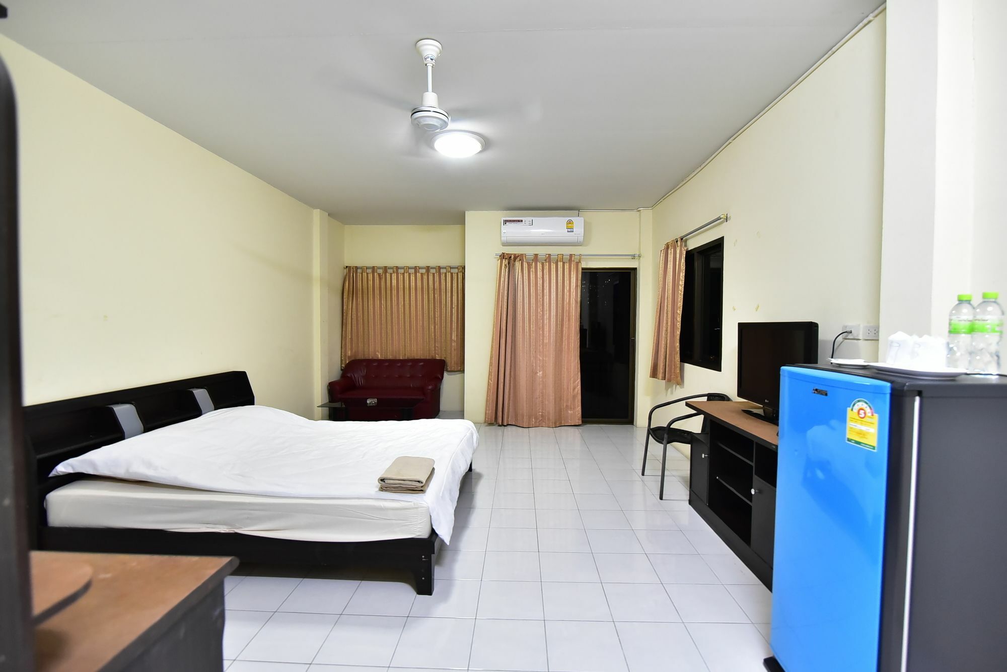 Kaesai Place Pattaya Buitenkant foto