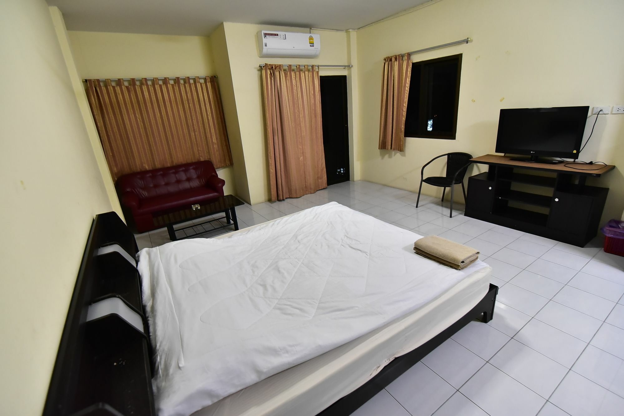 Kaesai Place Pattaya Buitenkant foto